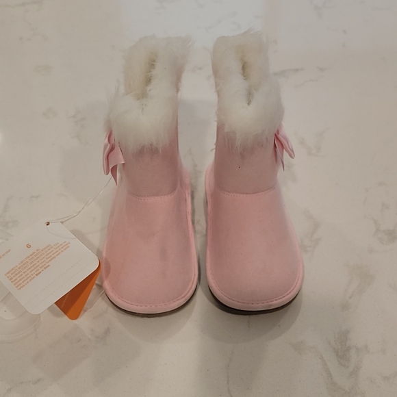 Gymboree Other - Gymboree Pink Boots